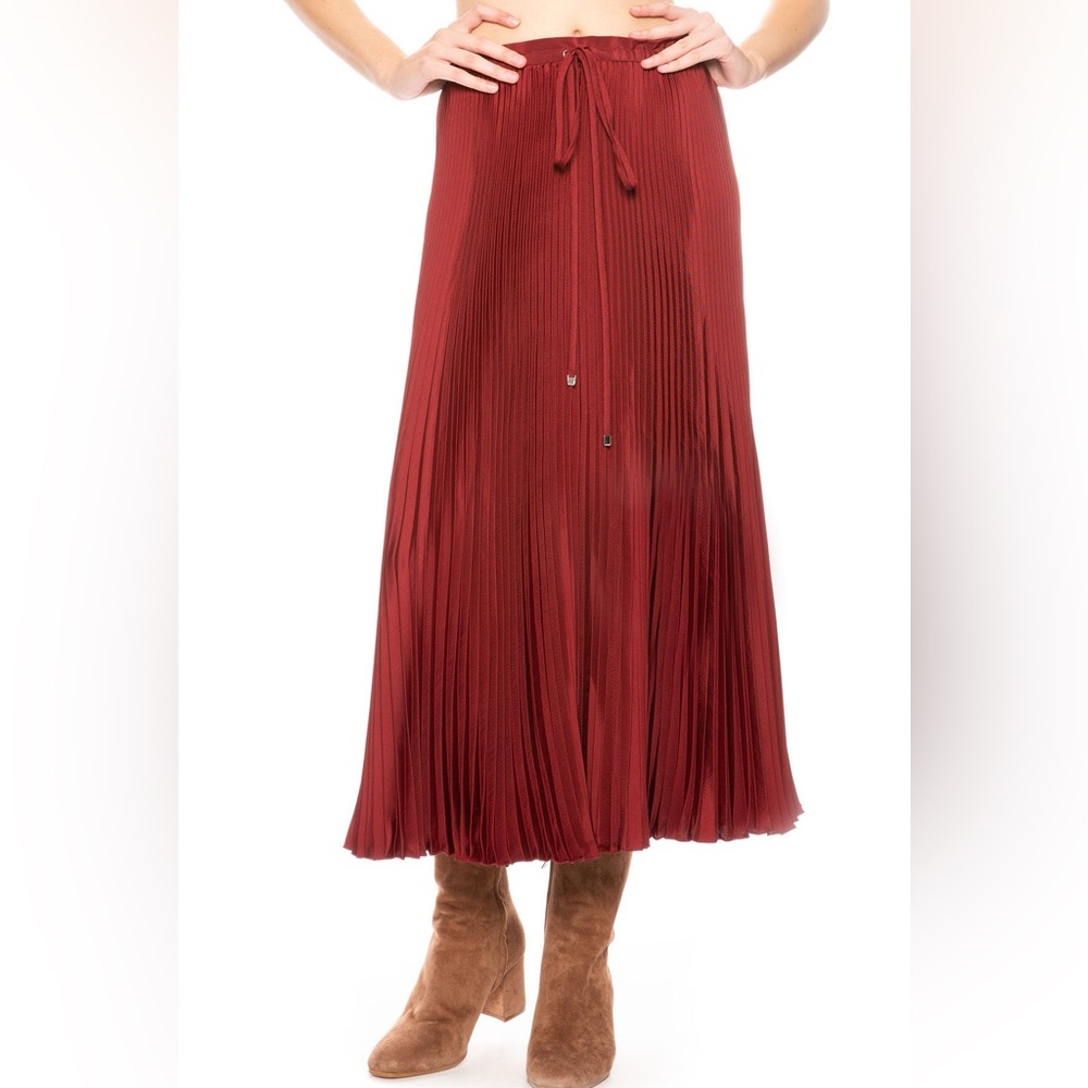 Tibi Knife Pleat Skirt in Burgundy, size 0